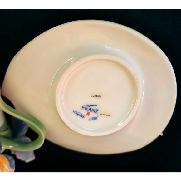 Franz Porcelain Cup & Saucer Set FZ01671 Iris Flower & Butterfly 3D Fine Art - Picture 3 of 6
